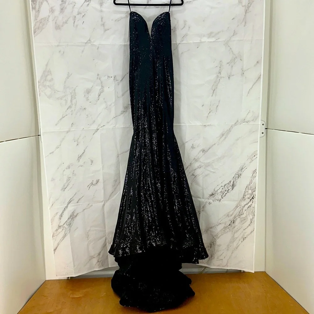 long black victorian dress VINTAGE SIZE LARGE VICTORIAN LOOK KOMAR BLACK VELOUR DRESSING GOWN ROB –  Vintage Clothing & Fashions main image 0
